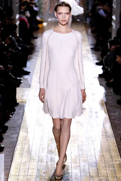Look 5